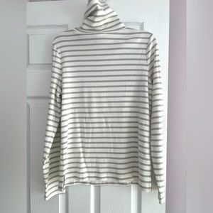 Women’s Vineyard Vines cotton turtleneck